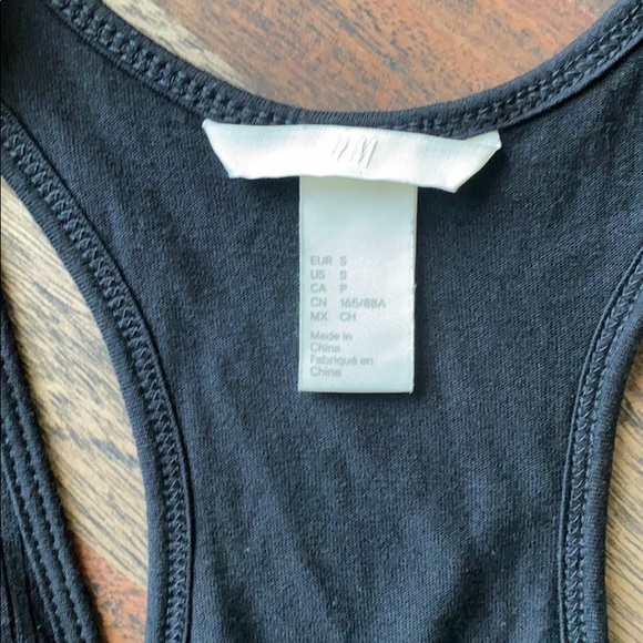 2/$30 🌸 H&M midi dress - Picture 3 of 7